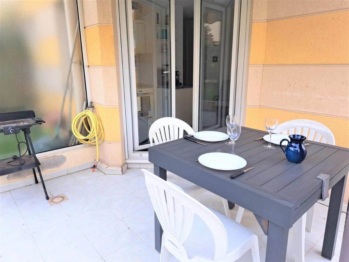 Apartment Frejus, 100 M De La Plage Et Base Nature